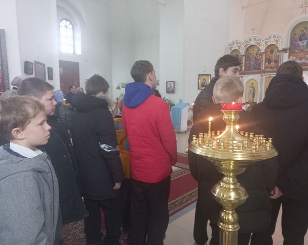 Экскурсия в храм Рождества Пресвятой Богородицы в с. Рычково.